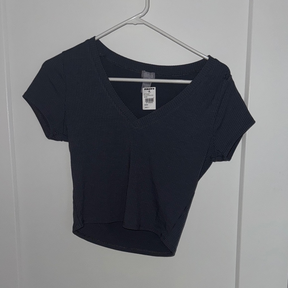 Tilly's Dark Blue V-Neck Crop Top